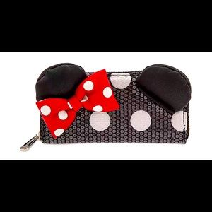 Minnie Mouse loungefly sequined long wallet NWT